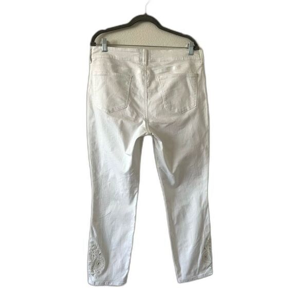 NYDJ Alina Lift Tuck Embroidered Ankle White Stretch Jeans SZ 12 - Picture 6 of 15